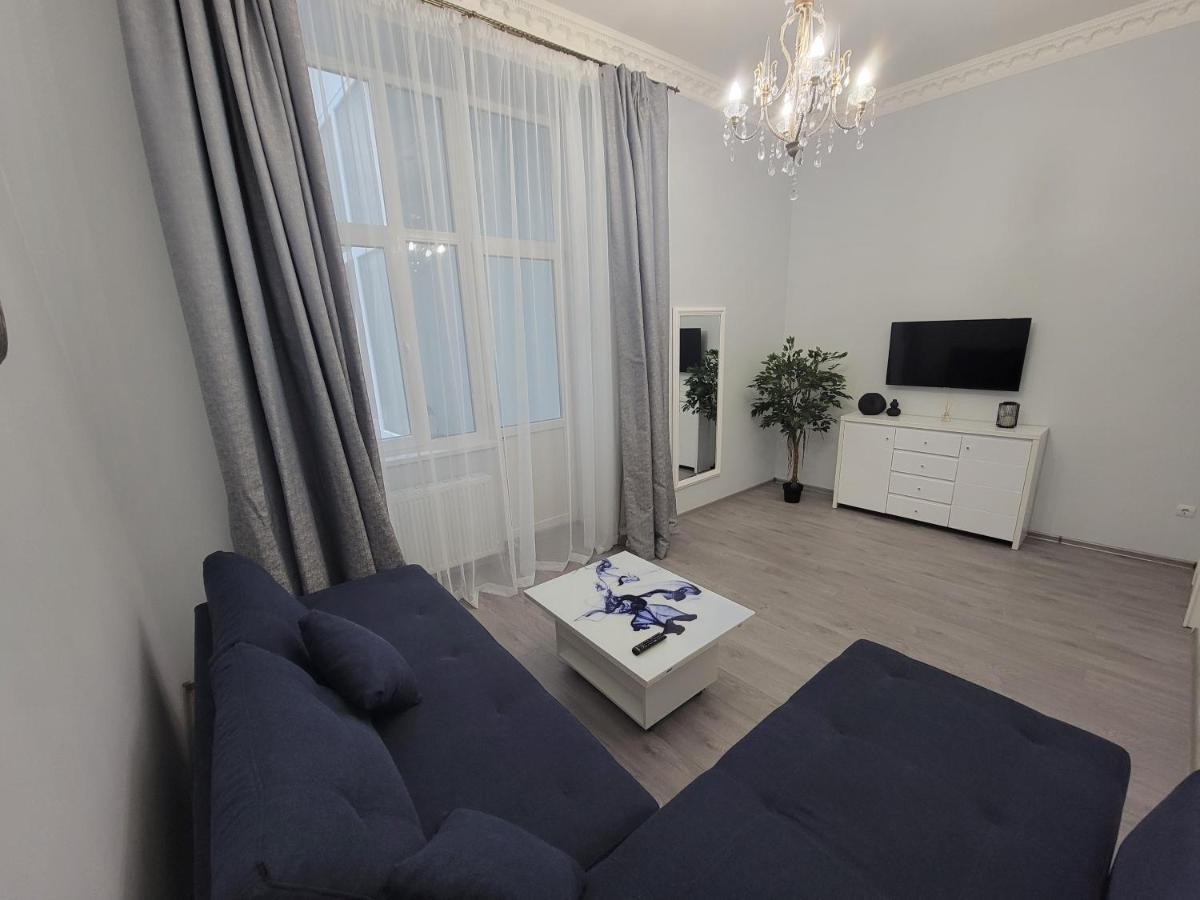 Warm & Cozy Apartment In The Heart Of Historical לבוב מראה חיצוני תמונה